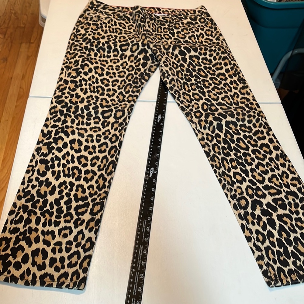 Kate Spade size 32 Leopard stretch skinny “ play hooky”SATURDAY NIGHT - Picture 2 of 14